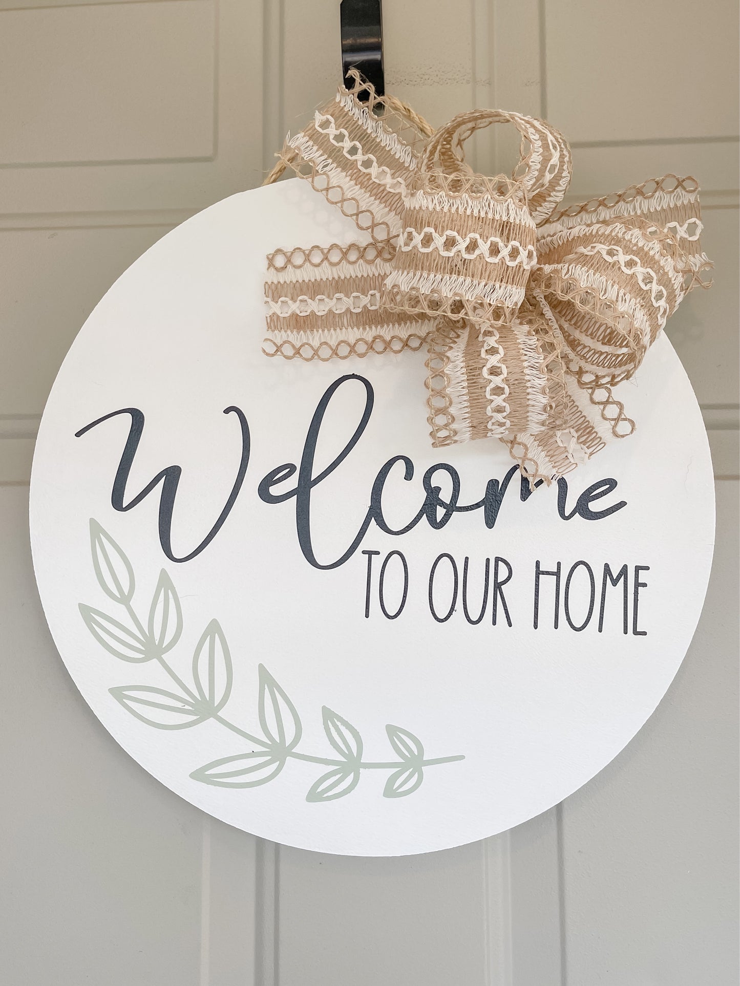 Dainty Welcome Door Hanger